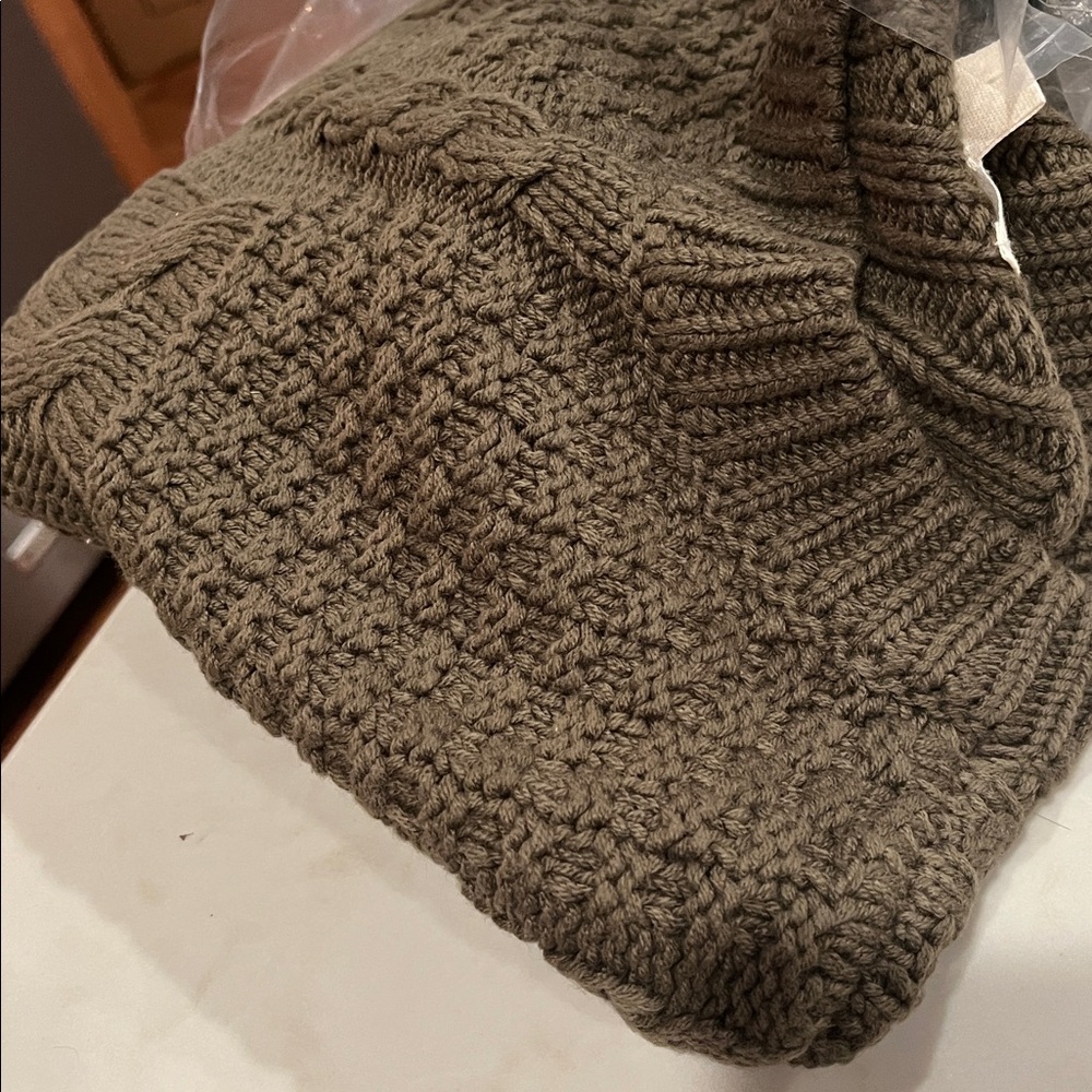 Aeropostale Olive Cable-Knit Crew-Neck Sweater/NWT/Large - Picture 12 of 12
